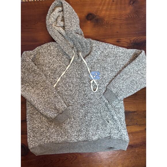 North Carolina Tar Heels Women's Relaxed Fit Sherpa Pullover Hoodie Size Medium - Picture 4 of 13